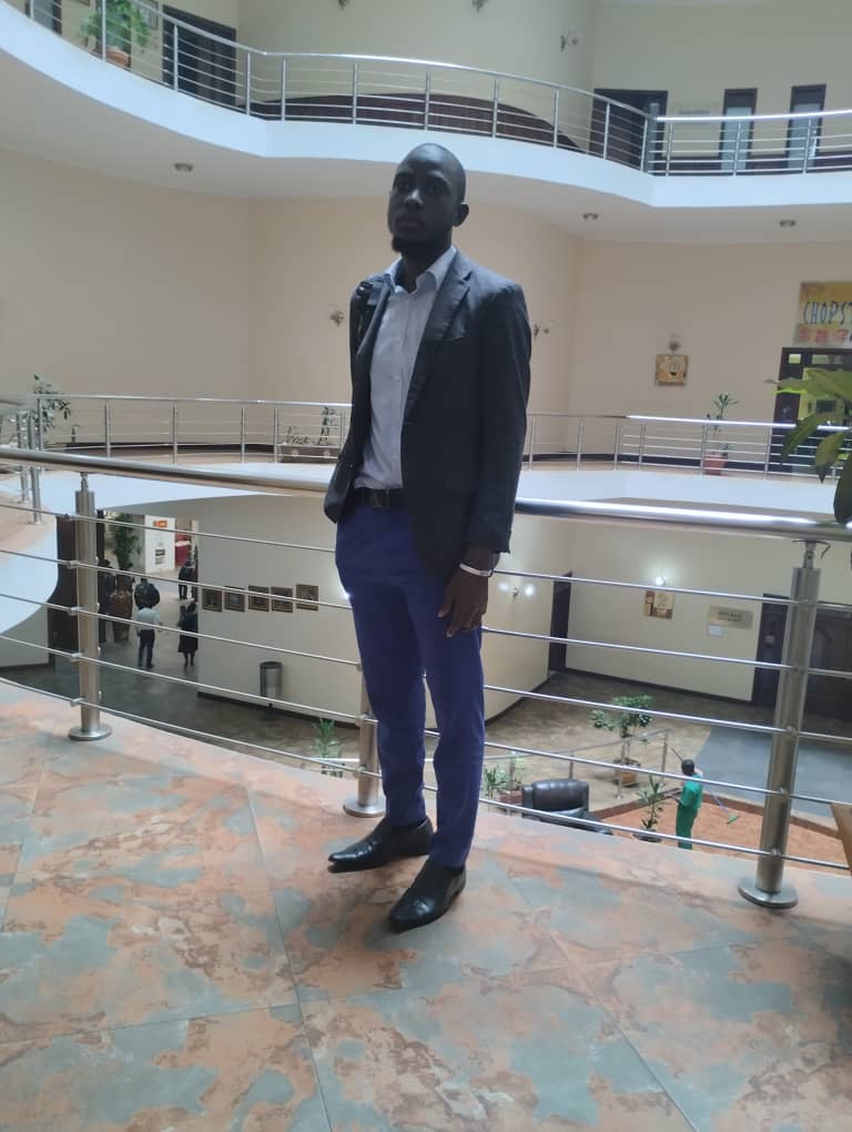 Dr Yasin